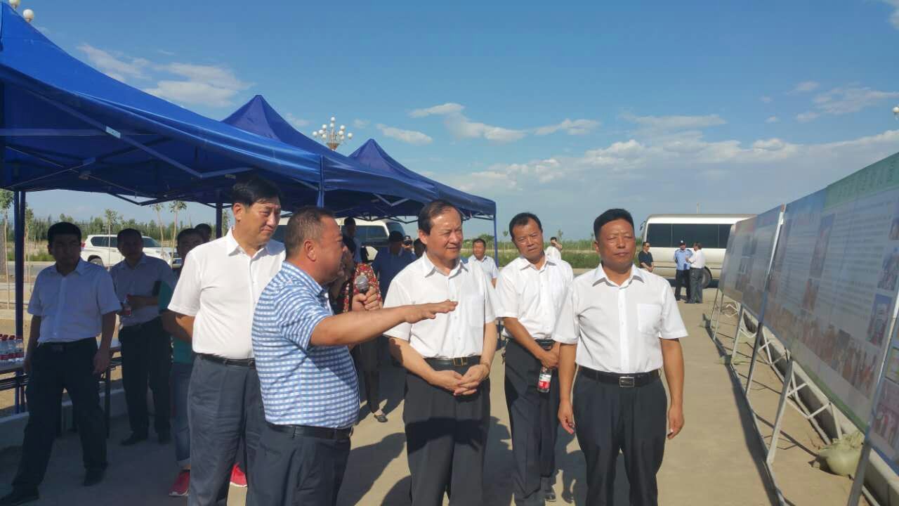 刘新齐司令员视察集团公司哈密金色阳光项目  - 集团动态 - 新疆大湾房产（集团）有限公司